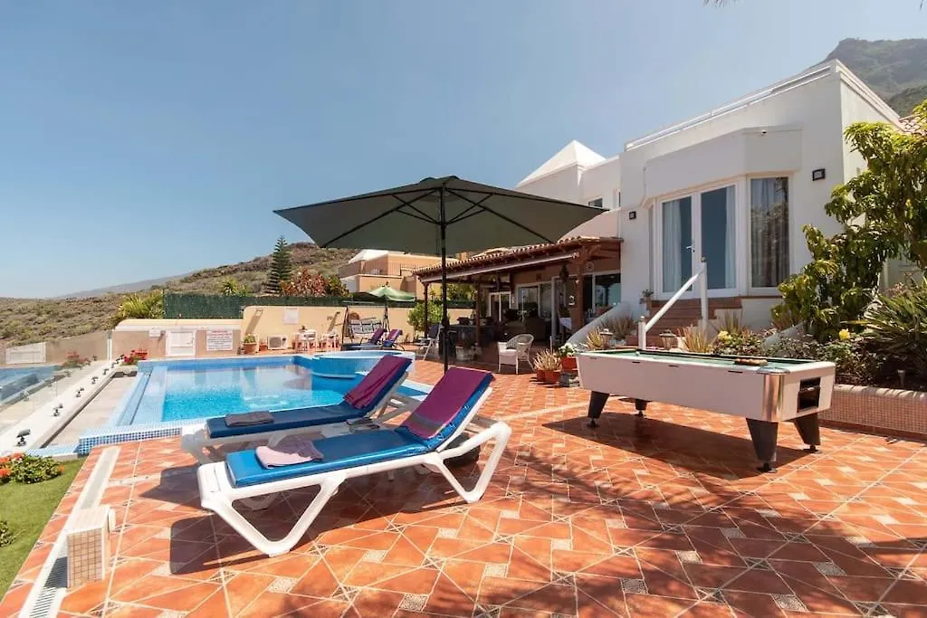 Villa Romantica. Wonderful 4 Bedroom Villa. Costa Adeje   Costa Adeje (Tenerife)
